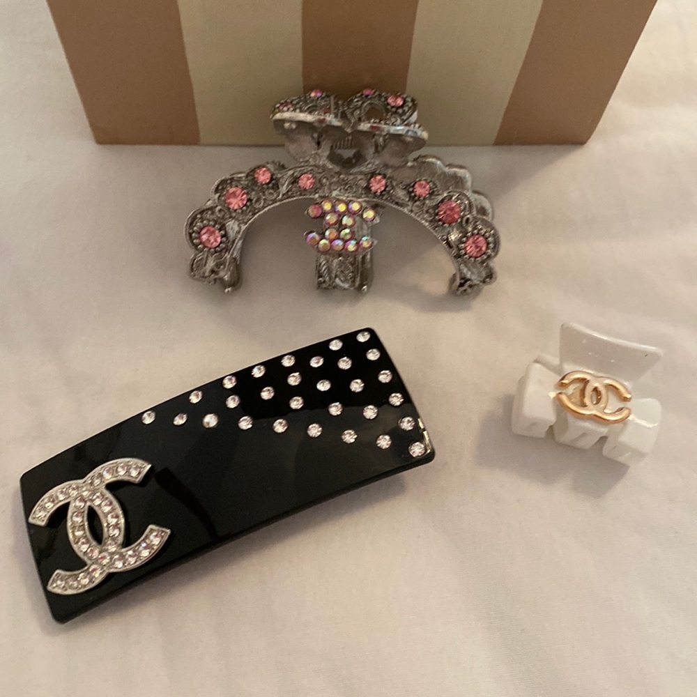 Copy- hair clips